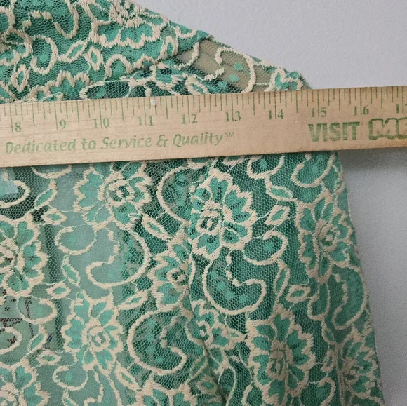 Pretty Young Thing Women's L Green Floral Open Front Lacey Cardigan USA Made - Picture 8 of 10